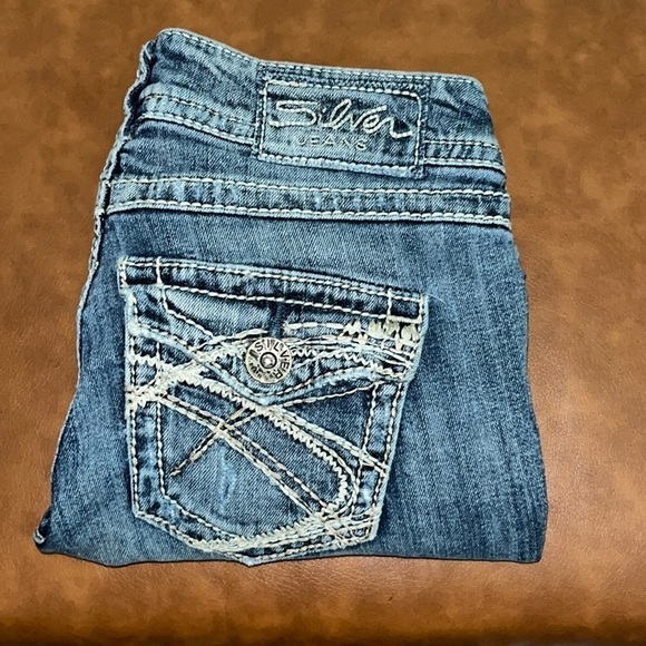 Silver Jeans Suki Surplus Capri Mid Rise Size 26 - Picture 3 of 16